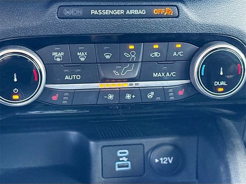 Used 2022 Ford Escape SEL image 15