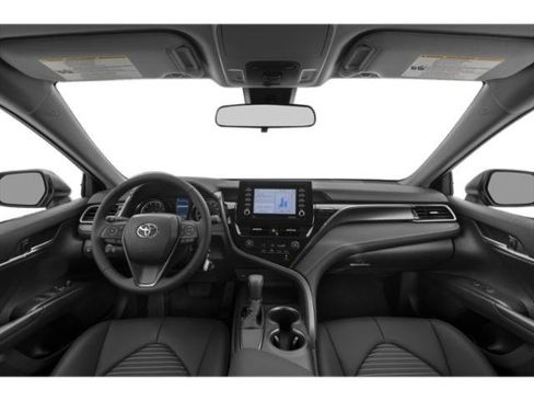 Used 2022 Toyota Camry SE image 8