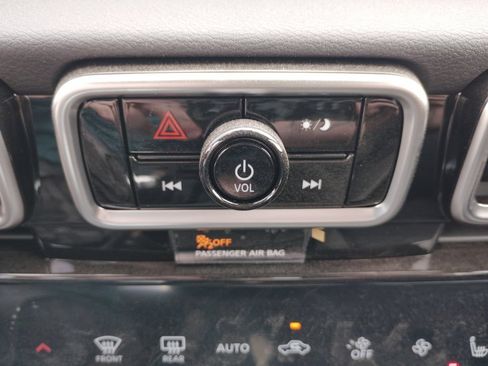 New 2026 Nissan Sentra SV w/ SV Convenience Package FWD image 15
