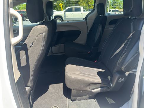 Used 2024 Chrysler Voyager LX FWD image 22