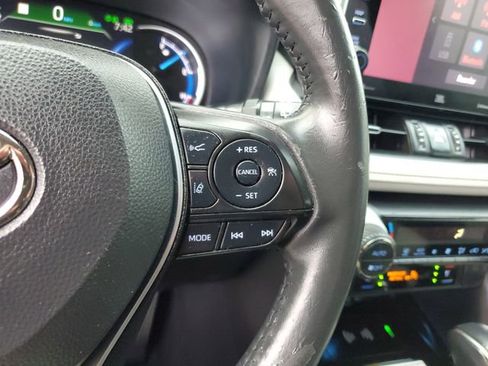 Used 2022 Toyota RAV4 Limited image 27