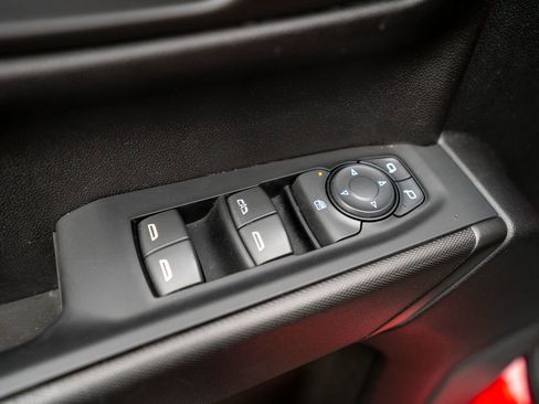 Certified 2023 Chevrolet Silverado 1500 Custom image 19