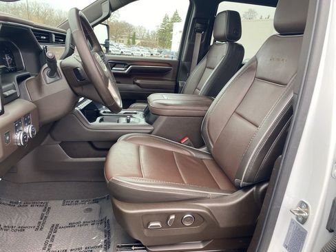 Used 2024 GMC Sierra 3500 Denali w/ Denali Reserve Package AWD/4WD image 9