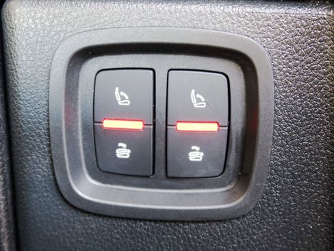 Used 2018 Audi Q7 3.0T Prestige w/ Prestige Package image 35