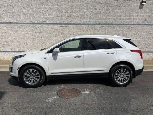 Used 2018 Cadillac XT5 Luxury w/ Driver Awareness Package FWD image 4