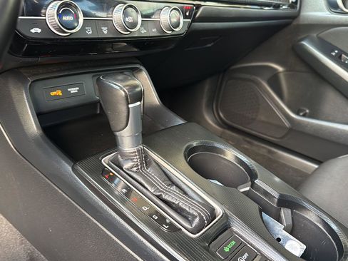 Used 2022 Honda Civic EX image 26