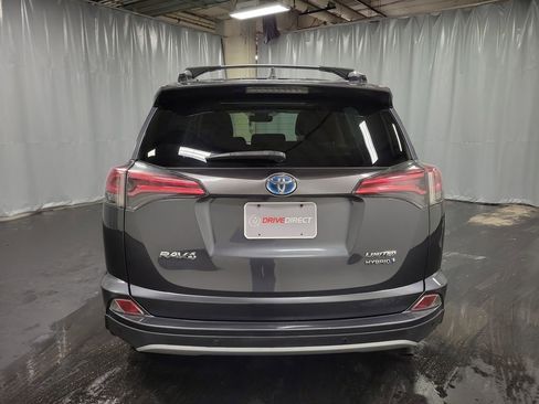 Used 2018 Toyota RAV4 Limited image 7