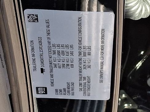 Used 2025 Chevrolet Tahoe High Country AWD/4WD image 24