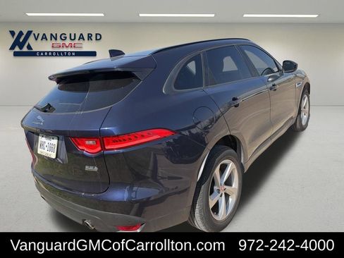 Used 2017 Jaguar F-PACE Premium image 3