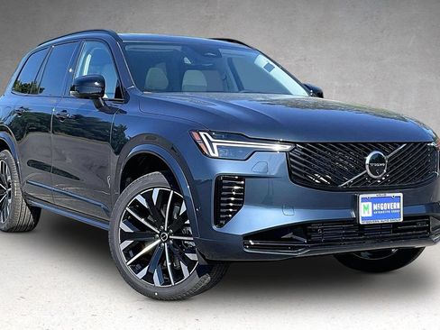 New 2026 Volvo XC90 T8 Ultra w/ Protection Package Premier AWD/4WD image 2
