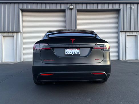 Used 2019 Tesla Model X 100D image 8
