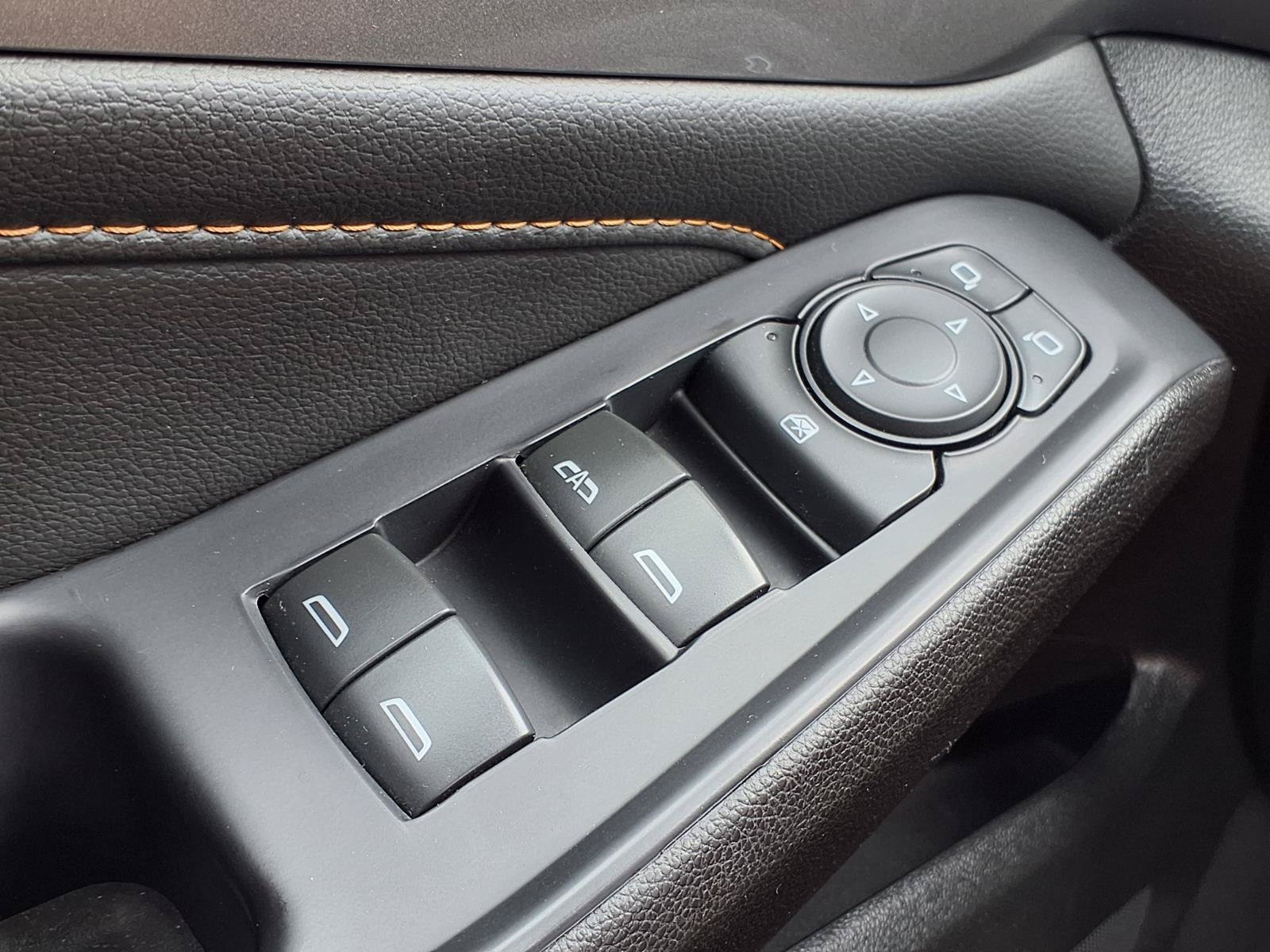 Used 2020 Chevrolet Traverse LT FWD image 22