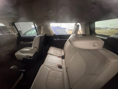 Used 2024 Ford Expedition Max Limited image 6