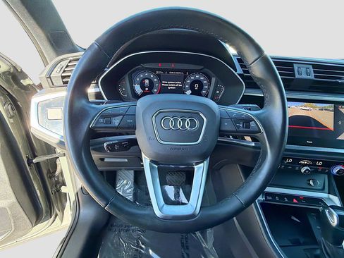 Used 2023 Audi Q3 2.0T Premium Plus w/ Premium Plus Package image 39