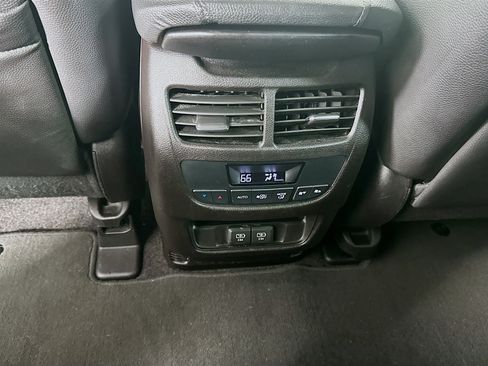 Used 2018 Acura MDX SH-AWD image 26