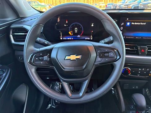 Used 2025 Chevrolet TrailBlazer LT image 21