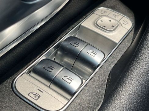 Certified 2025 Mercedes-Benz GLE 350 4MATIC image 18