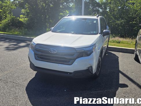 Certified 2026 Subaru Forester Premium AWD/4WD image 1
