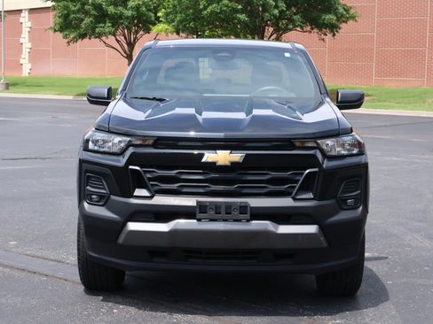Used 2024 Chevrolet Colorado W/T RWD image 20