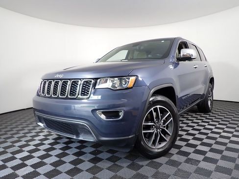 Used 2020 Jeep Grand Cherokee Limited AWD/4WD image 2