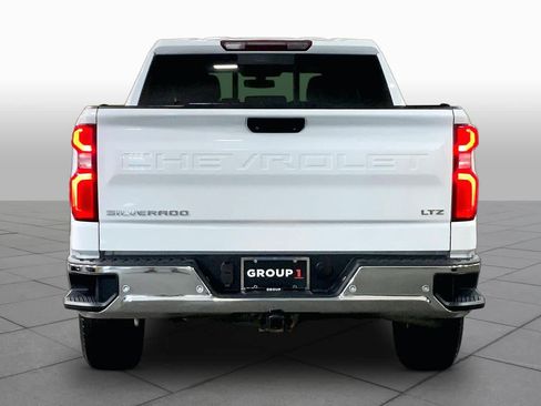 Used 2021 Chevrolet Silverado 1500 LTZ w/ LTZ Convenience Package II AWD/4WD image 5