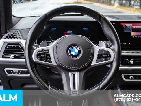 Used 2023 BMW X7 M60i w/ Premium Package image 28
