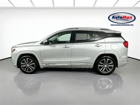 Used 2018 GMC Terrain Denali w/ Advanced Safety Package image 9