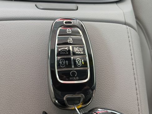 Certified 2024 Hyundai Tucson Limited FWD image 27