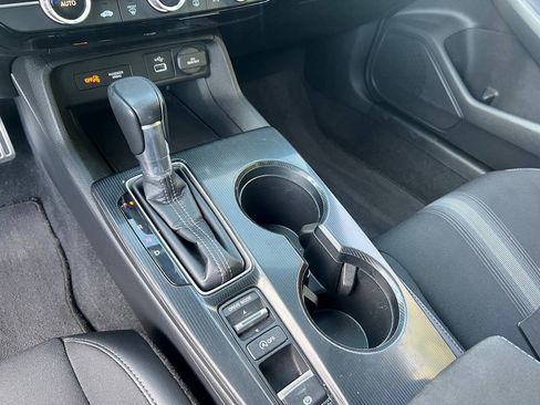 Used 2022 Honda Civic Sport image 12