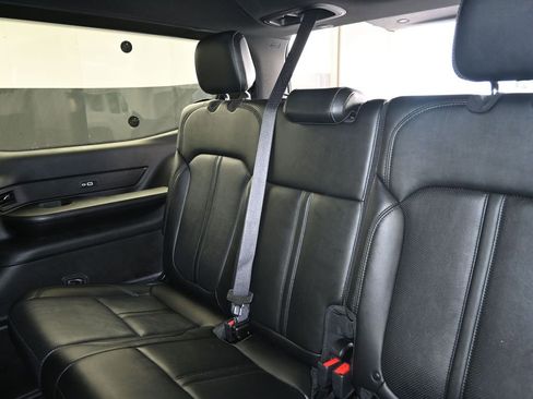 Used 2024 Jeep Wagoneer Series II image 15