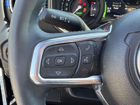 Used 2024 Jeep Wrangler High Altitude AWD/4WD image 26
