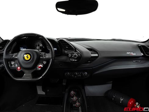 Used 2019 Ferrari 488 Pista Coupe RWD image 39