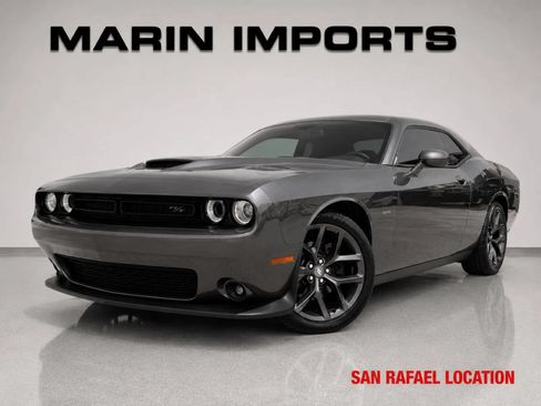 Used 2019 Dodge Challenger R/T w/ Driver Convenience Group RWD image 1