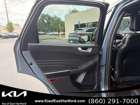 Used 2023 Ford Escape ST-Line Elite w/ Premium Technology Package AWD/4WD image 18