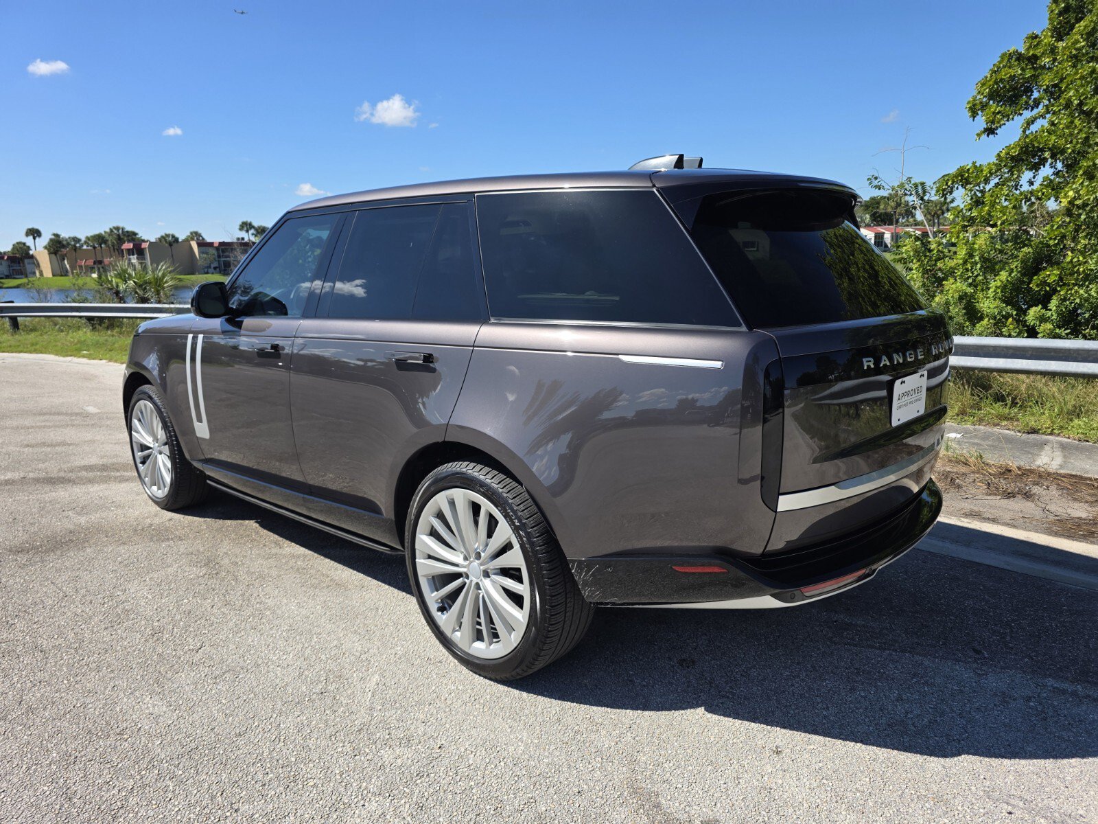 Certified 2023 Land Rover Range Rover First Edition AWD/4WD image 2