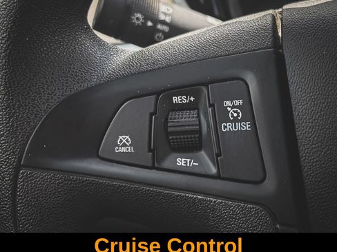 Used 2017 Chevrolet Equinox LS FWD image 5