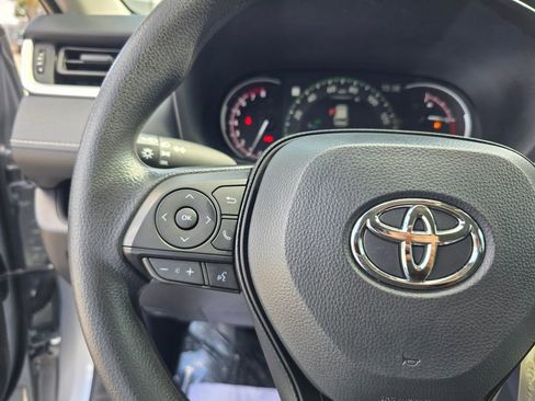 Used 2025 Toyota RAV4 LE FWD image 17