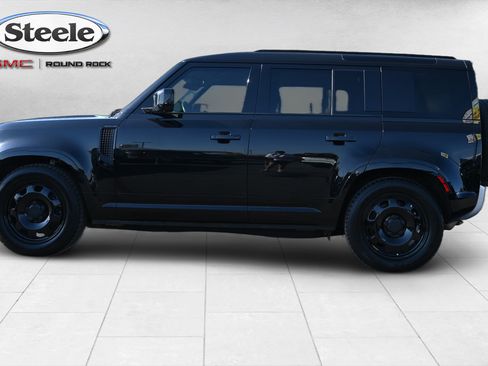 Used 2025 Land Rover Defender 110 S AWD/4WD image 4