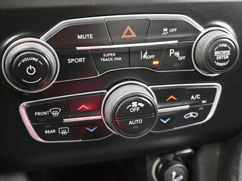 Used 2017 Dodge Charger R/T RWD image 52