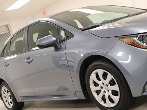 Used 2022 Toyota Corolla LE image 13