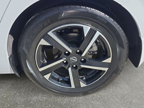 Certified 2025 Nissan Sentra SV w/ All-Weather Package image 31