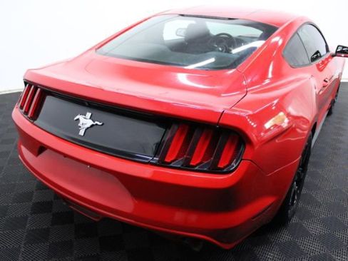 Used 2017 Ford Mustang V6 image 7