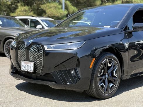 Used 2025 BMW iX xDrive50 image 10