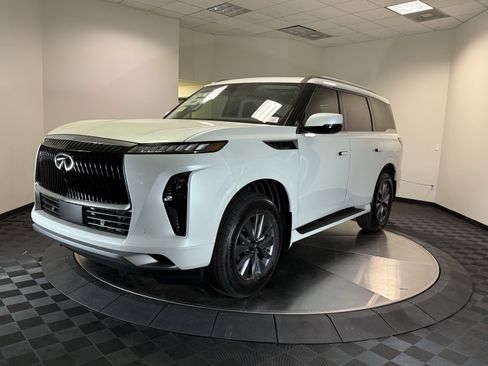 New 2026 INFINITI QX80 Pure RWD image 3