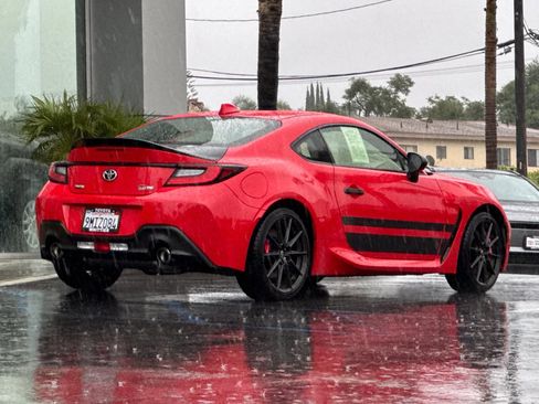 Certified 2024 Toyota GR86 TRUENO Edition image 5