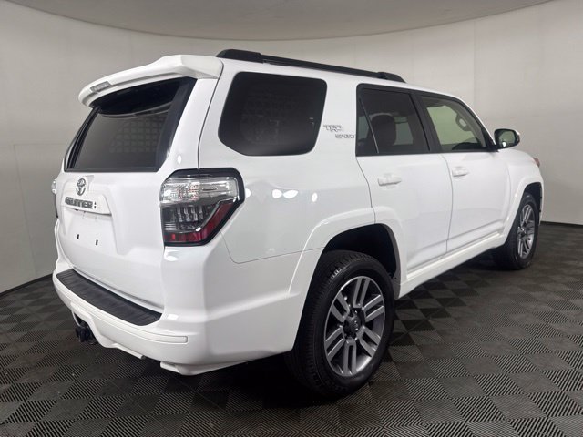 Used 2024 Toyota 4Runner TRD Sport AWD/4WD image 3