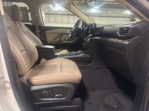 Used 2020 Ford Explorer Limited image 10