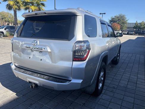 Used 2018 Toyota 4Runner SR5 image 8