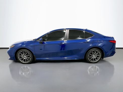 Used 2025 Toyota Camry LE FWD image 4