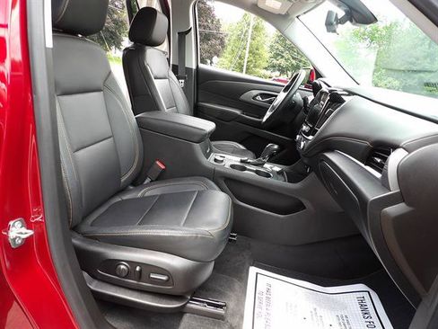 Certified 2019 Chevrolet Traverse LT w/ LT Premium Package AWD/4WD image 40